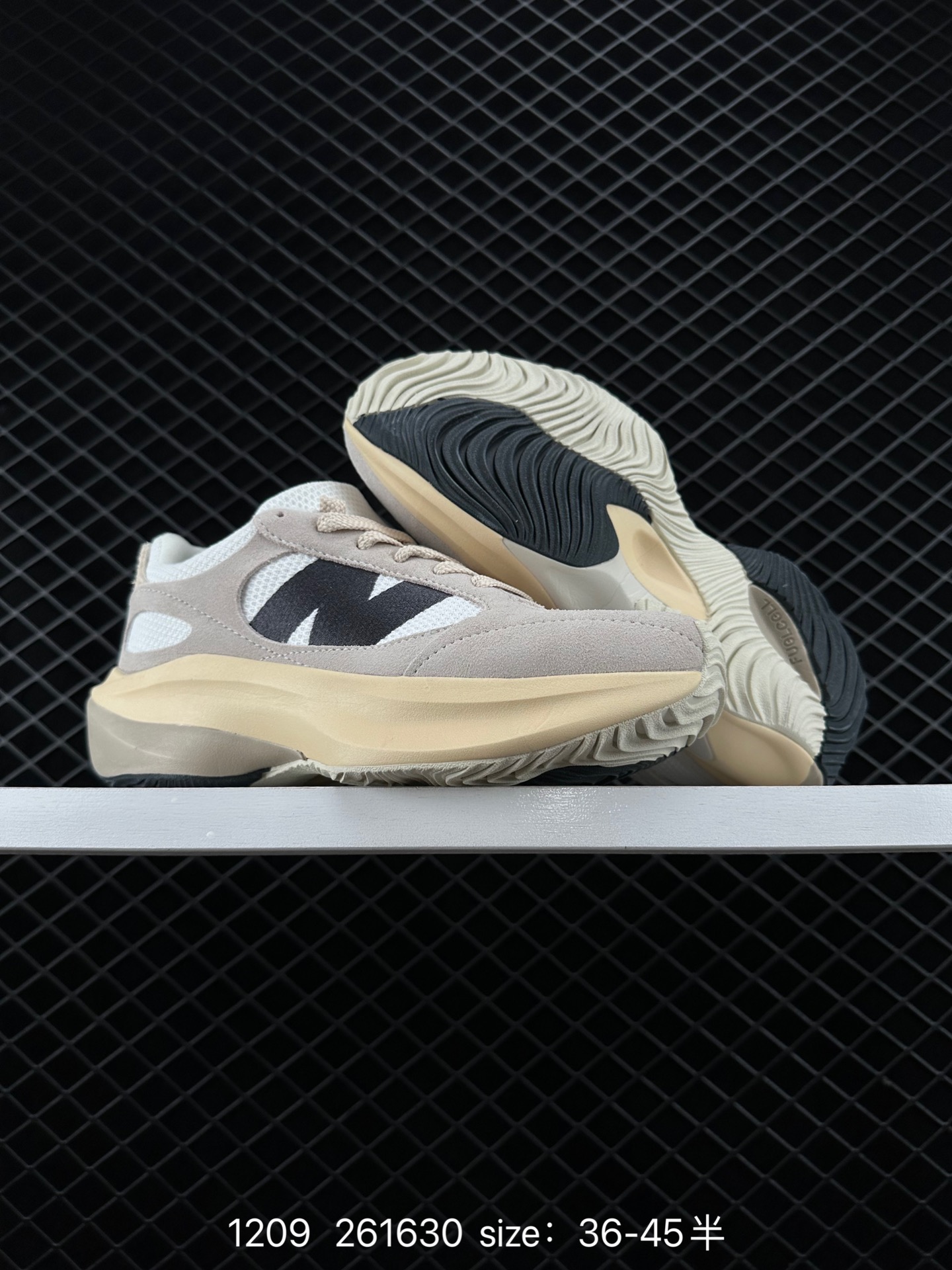 New Balance Warped Runner   UWRPDMOB CLASSICs TRADITIONNELS